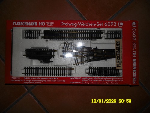 Fleischmann H0 Dreiweg-Weichen-Set 6093 mit Modellgleis OKT neuwertig /unbenutzt | Zustand: Gebraucht