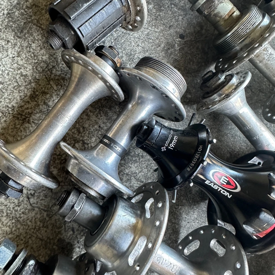 Grande Lote de Cubos de Bicicleta Vintage - Maillard, Joytech, Sunshine, Shimano PARA PEÇAS - Imagem 2 de 4