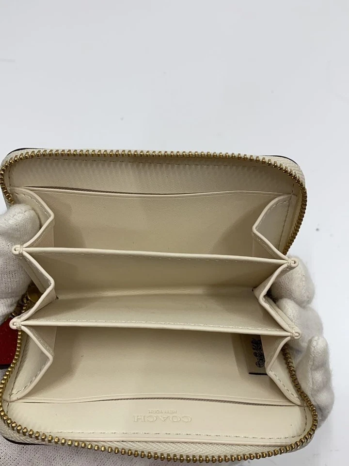Estuche para tarjetas Coach CZ117 para mujer de cuero color crema patrón completo usado Foto 4 de 4