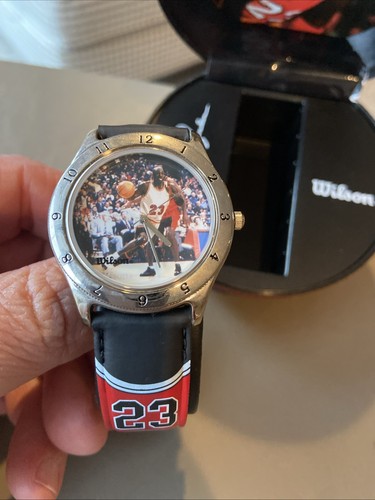 ๐ Michael Jordan Wilson watch 1997 in Original Basketball Case - Picture 3 of 13
