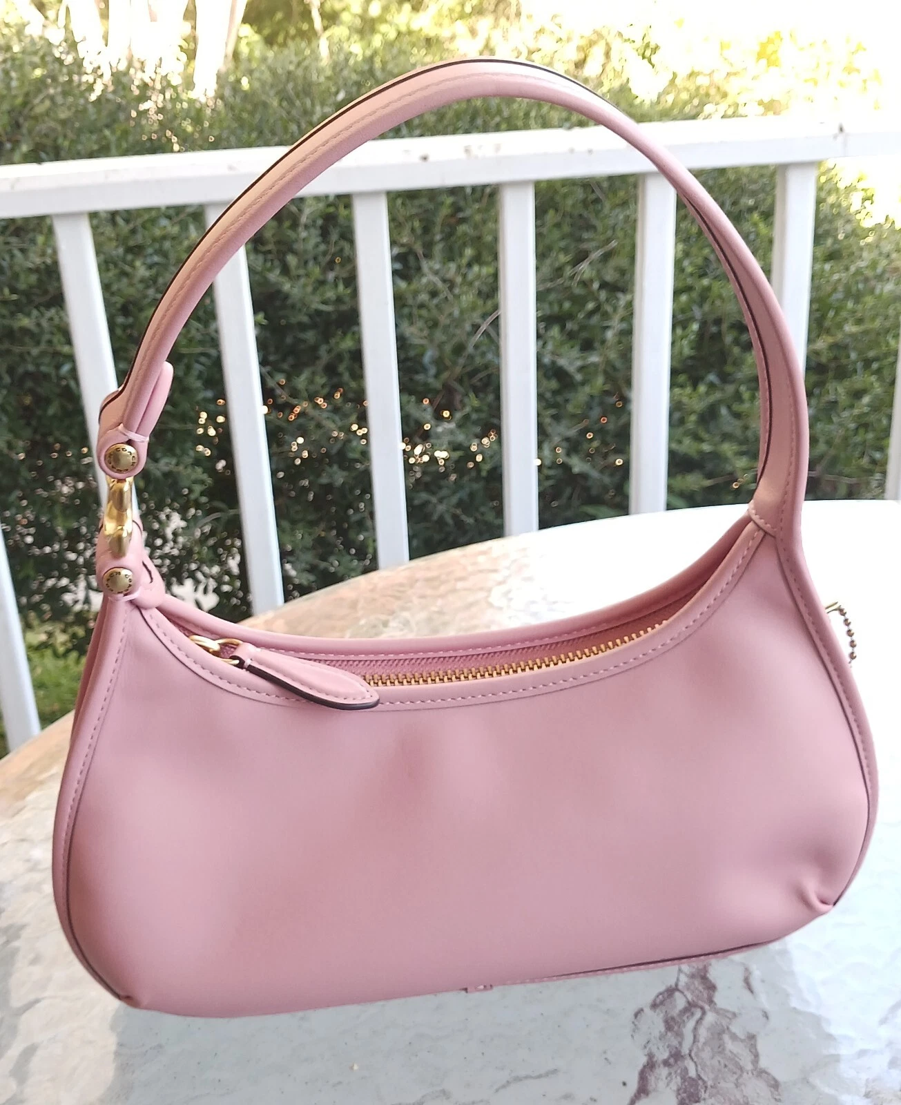 Coach CM530 SMALL Borsa a tracolla Eva in pelle rosa