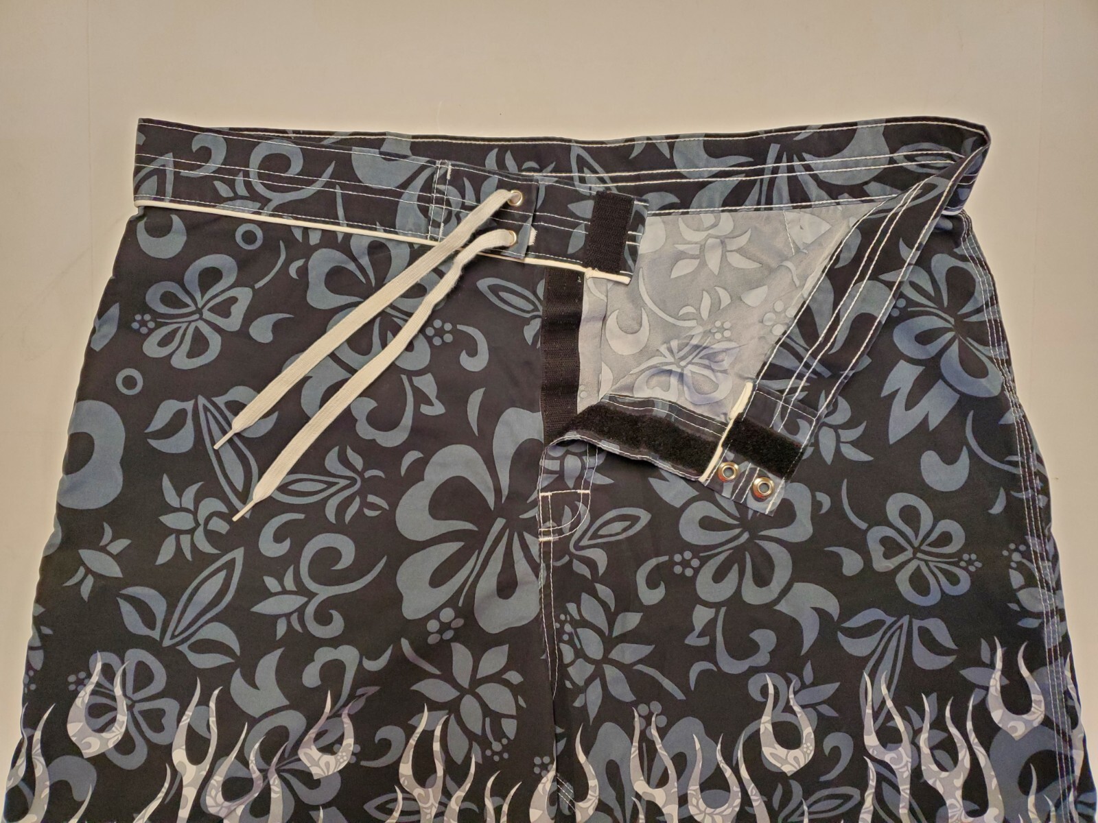 MAKO Men's Board Shorts Size 42 Black and Gray Flames and Flowers eBay