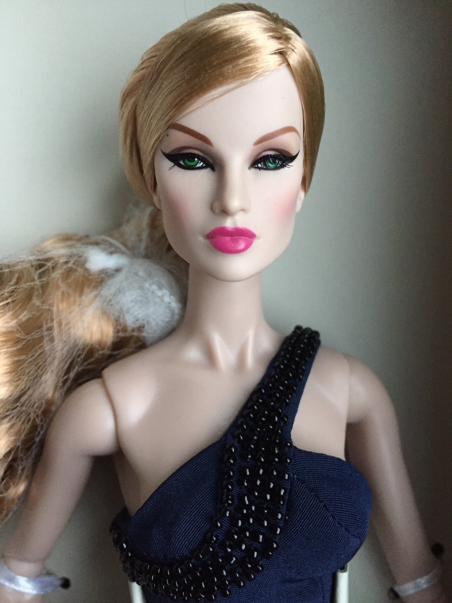 Barbie - Kyori  Sato    ファションロイヤリティー Kyori Sato Redefined Luxury NRFB | eBay