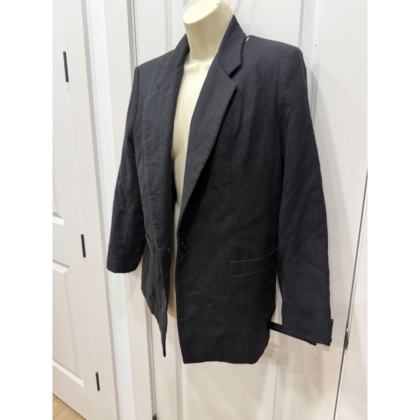 Classic Black Structured Single Button Blazer Jac… - image 3