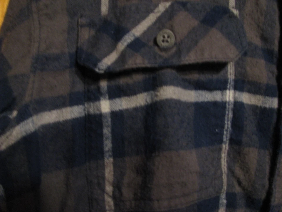 Columbia University Of Michigan Franela Hombres XL Azul Cuadros Logo Bordado Foto 4 de 4