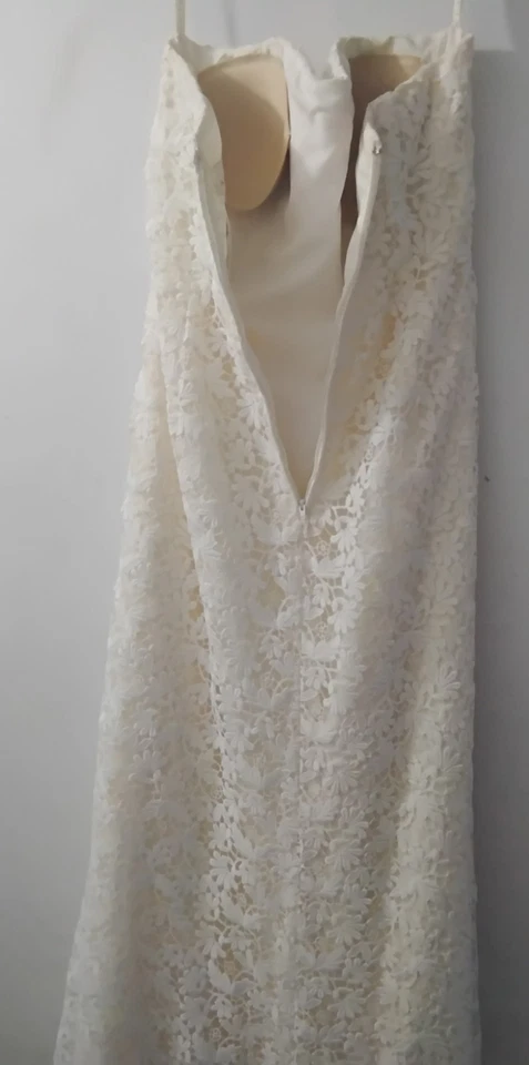 David's Bridal GALINA Ivory Tulle Lace Garden Beach Wedding Dress Size 14 - Image 3 of 3