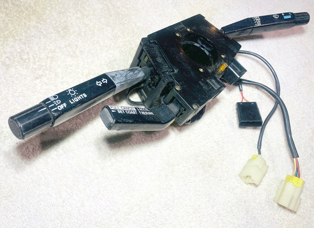 1984-1986 Nissan 300ZX Z31 OEM Steering Column Turn Signal Wiper