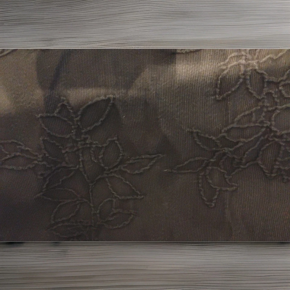 Colcha Calvin Klein KING negra pana texturizada floral algodón pesado usada en excelente estado  Foto 3 de 4