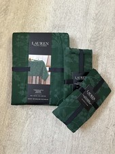 Lauren Ralph Lauren Christmas Holly Green Table Linen Set in Cotton/Poly