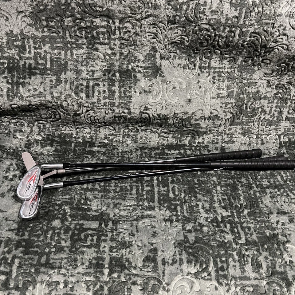 Nitro Blaster RH Junior Golf Club Set Driver Iron Putter Dual Shoulder Carry Bag - Image 4 of 4