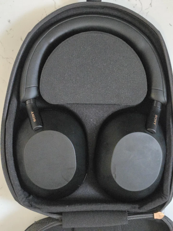 Sony WH-1000XM6, photo 2 of 5