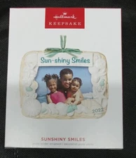 Hallmark Keepsake - Sunshiny Smiles - Photo Holder - 2022 *NEW