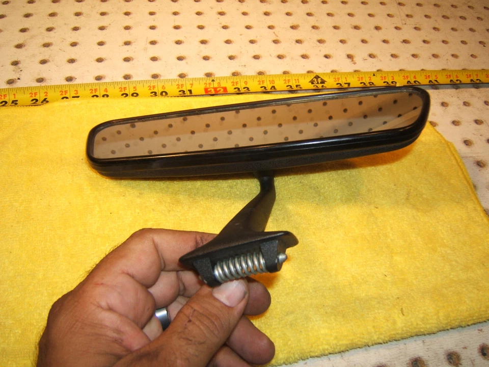 BMW E28 535i 528E 85-88 Asientos Delanteros Negro Manual Vista Trasera Original BMM 1 Espejo Foto 2 de 4