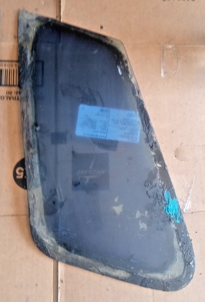 Cuarto de ventana 1973-77 1/4 vidrio Regal Cutlass LOC-118DG Foto 3 de 4