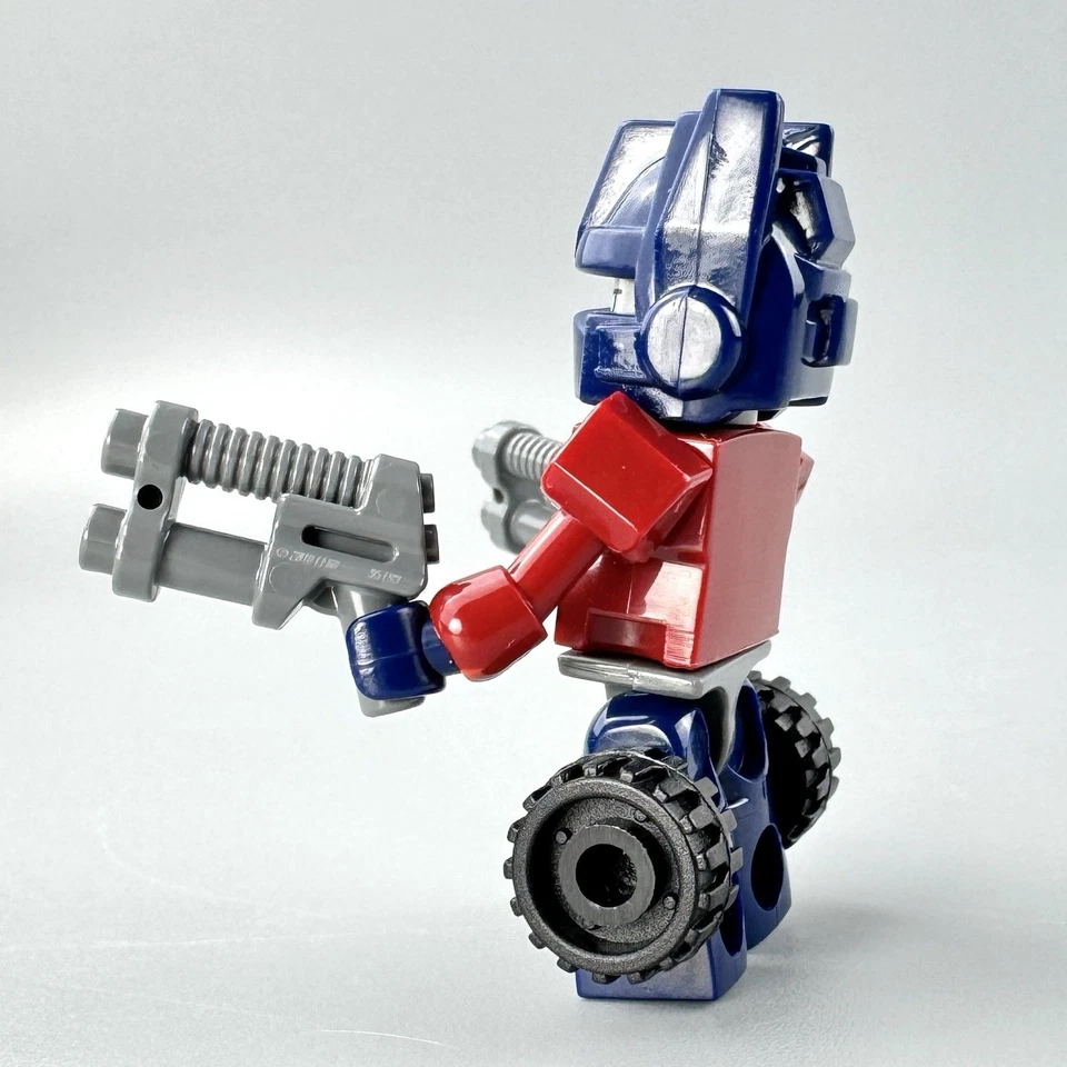 KRE-O Transformers Optimus Prime Minifigure (Beast Hunter Set) Figure - Image 4 of 4