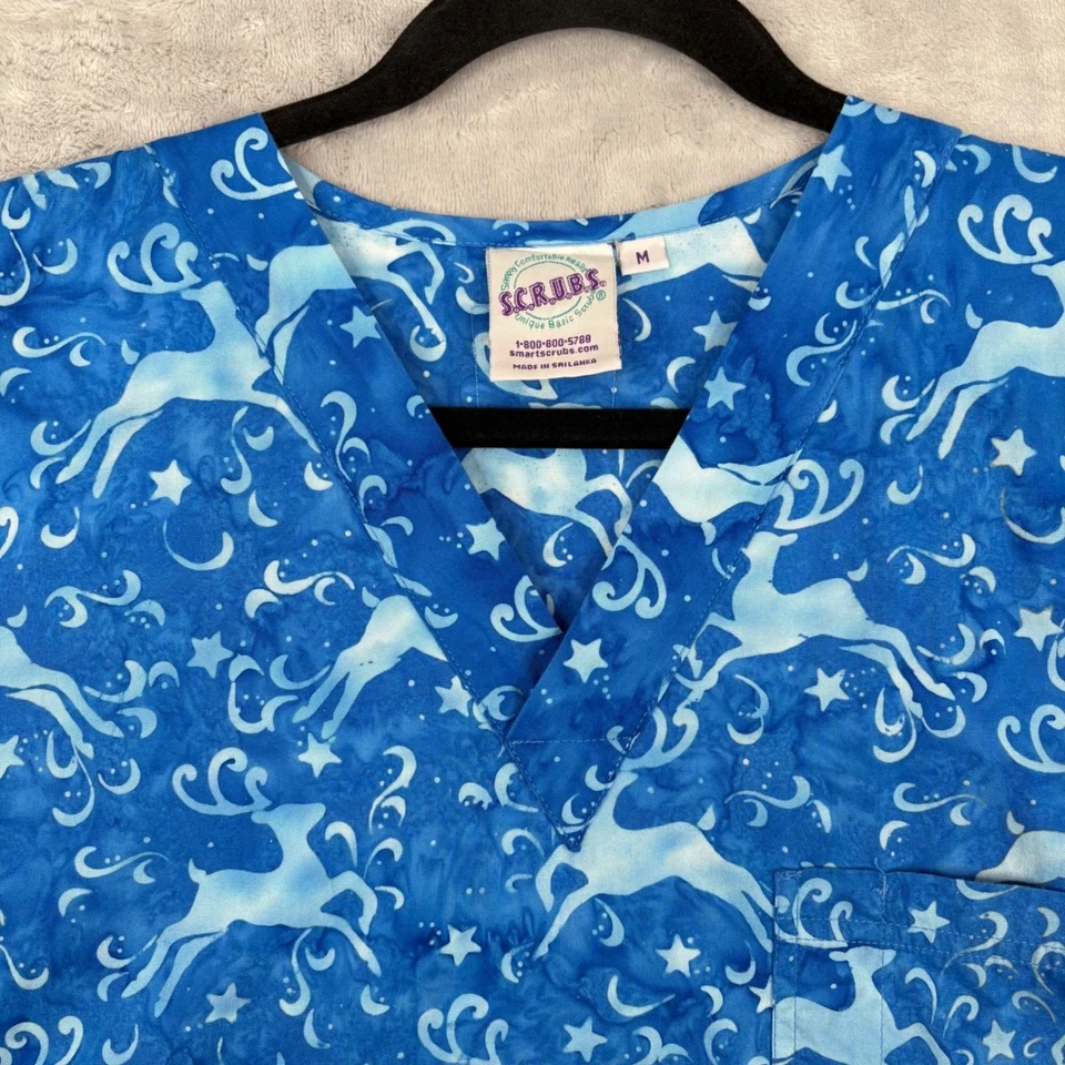 SCRUBS Scrub Christmas Top Blue Reindeer Print Holiday Festive V-Neck Medium - Image 2 of 4