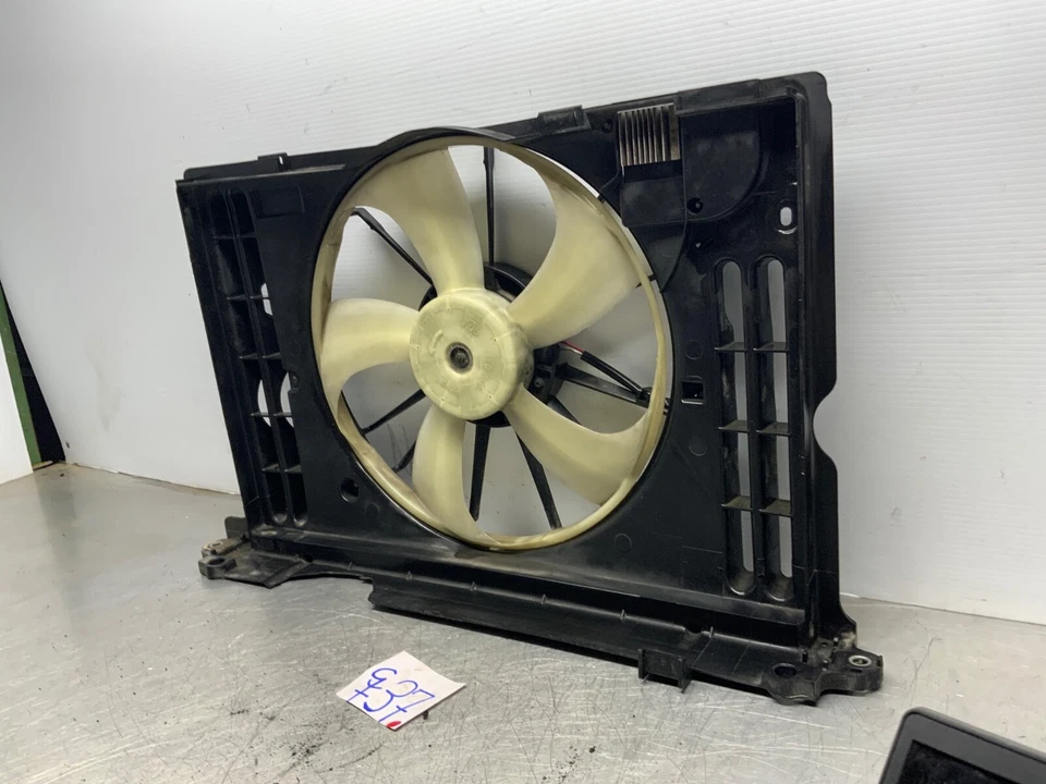 2009 2010 2011 2012 2013 Toyota Corolla Electric Cooling Fan OEM Foto 3 de 4