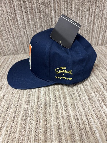 THE SIMPSONS DRUCKKNOPFLASCHE BLAUE MÜTZE VON WAYWARD - NEU MIT ETIKETT - KOSTENLOSER VERSAND. - Bild 3 von 7