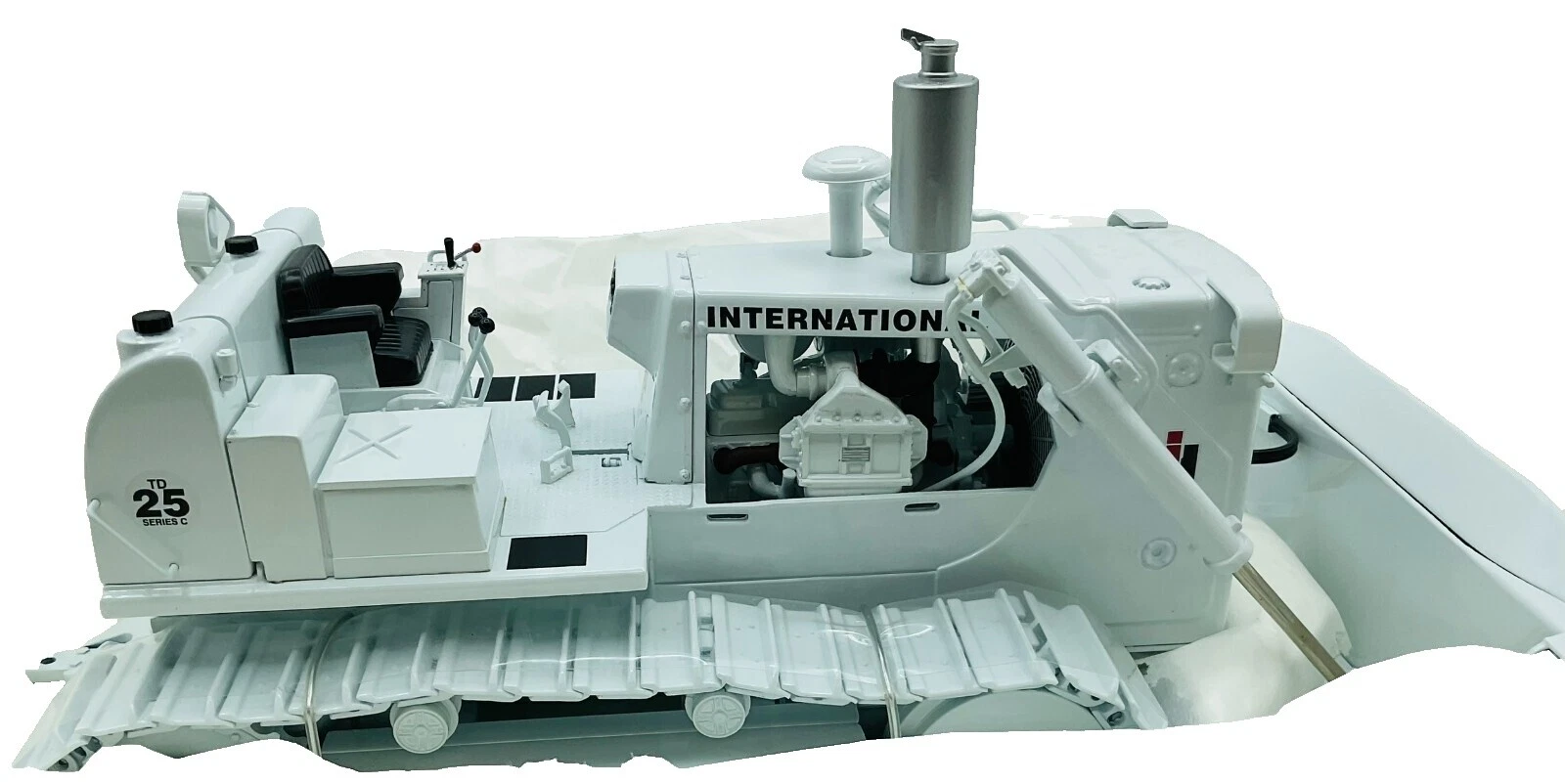 First Gear 1:25 Scale Dozer Contemporary Manufacture Diecast Construction Equipment