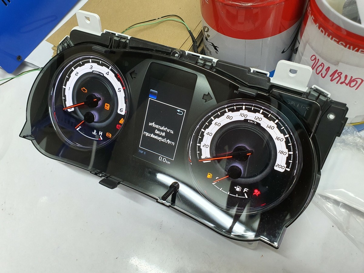 SPEED METER GAUGES FOR A/T 83800-FD230-B GENUINE TOYOTA HILUX REVO