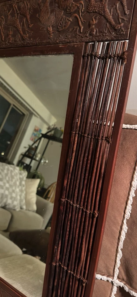 Espejo de pared estilo metal y bambú con motivo de animales de safari y selva Foto 2 de 4