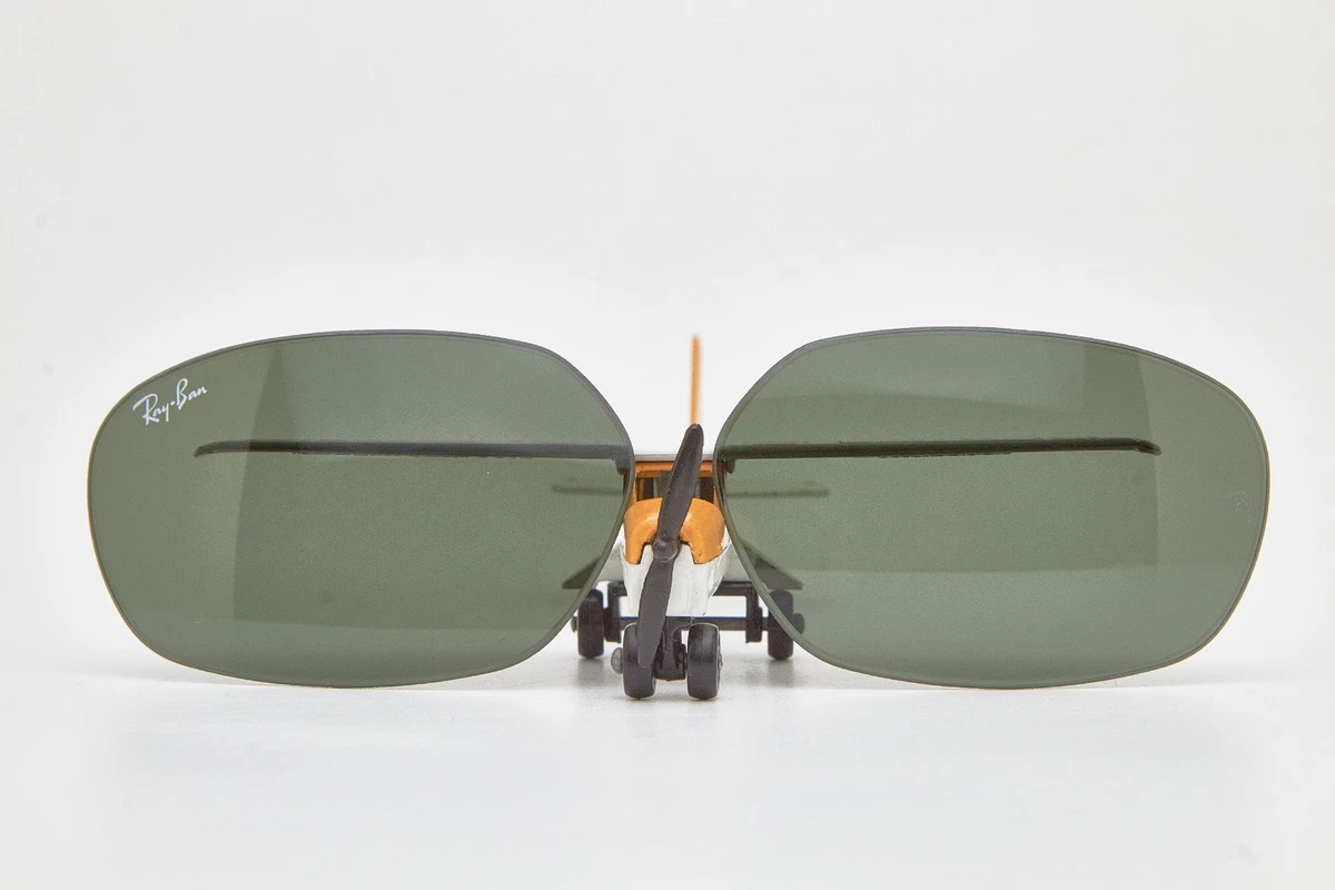 Linee ovali, anima vintage e carattere deciso. Ray-Ban RB1970 Un'icona che torna protagonista