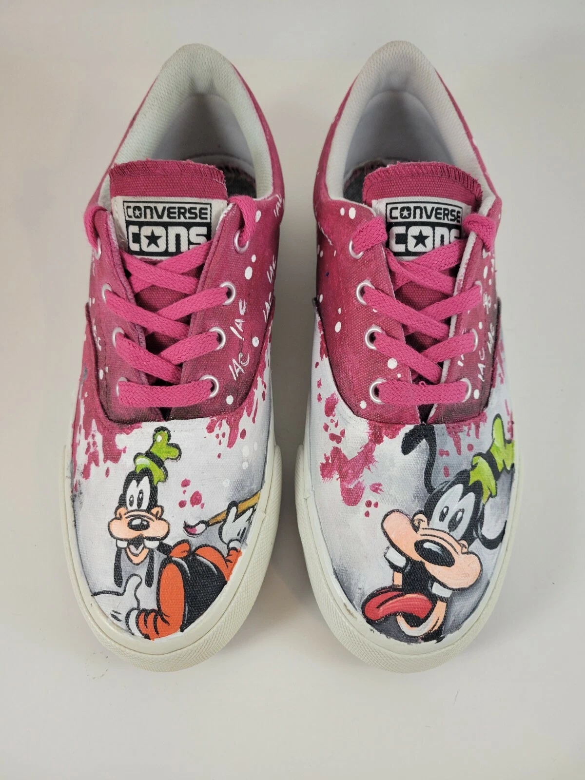 Converse Cons Donna S 7.5 Donna Dipinte a Mano Disney's Pippo