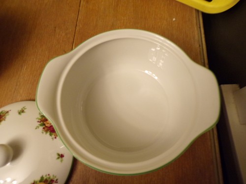 Choice Royal Albert Old Country Roses/Holiday/Oriental Casserole Baking Dishes - Picture 7 of 42