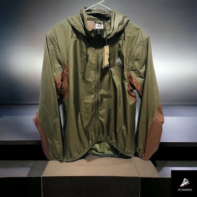 ($155) MEN'S SIZE M - NIKE ACG OREGON MICRO SHELL JACKET (DV9217 325).