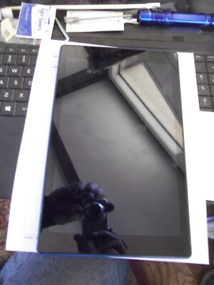 Amazon Fire HD 10 SL056ZE Bundle Blue For Parts/ Not Working