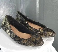 CHRISTIAN SIRIANO FOR PAYLESS BLACK & GOLD FLOWER SLIP-ON FLATS SHOES WOMENS 9.5