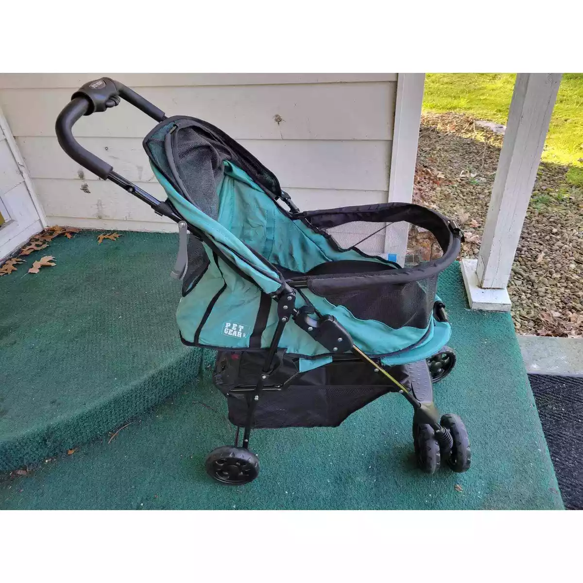 Happy trails pet outlet stroller