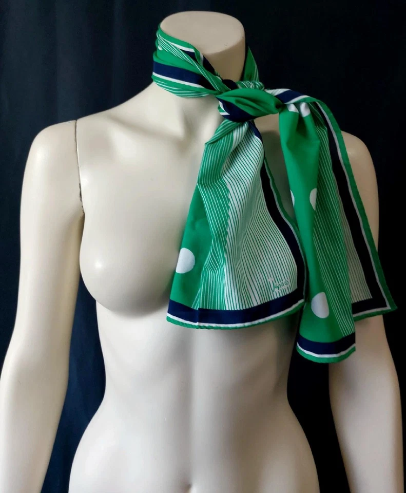 MOD GRAPHIC GREEN, BLUE & WHITE Vintage 1960s VERA Oblong SCARF - Image 2 of 4