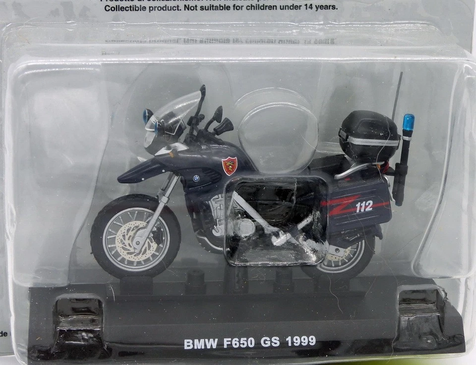 Moto BMW R 850RT des carabiniers 1/24 - Photo 4/4