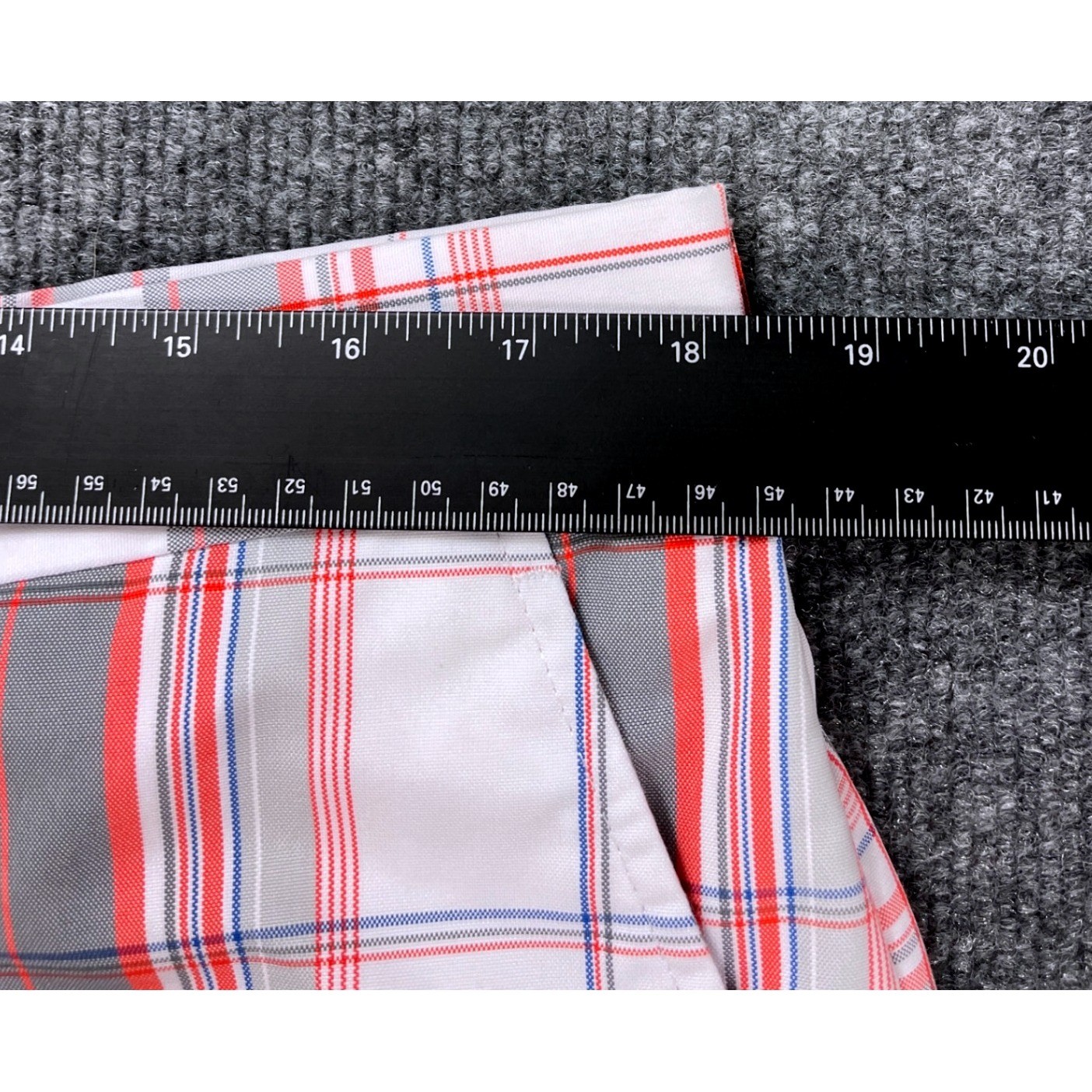 Men's 36 PGA TOUR Pro Series Golf Shorts Plaid Flat Front Polyester