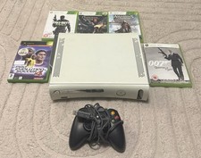 Microsoft Xbox 360 White Console with Games, Controller and Cables
