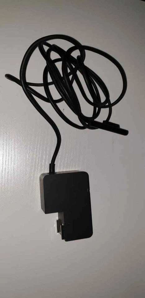 MICROSOFT 12.3" Surface Pro 5 PixelSense Tablet PC 128GB SSD 4GB Ram Intel m3-7Y - Image 4 of 4