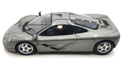 ミニチャンプス ミニカー BMW McLaren TOYOTA Minichamps 1/12 Scale 530 133124 - McLaren F1 Roadcar - Dark