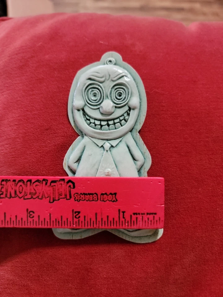 复古窗户衣架疯狂办公室的家伙📦 — 第 3/4 张图片