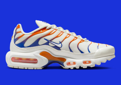 Women's Nike Air Max Plus TN Tuned Knicks Summit White Racer Women's Nike Air Max Plus TN Tuned Knicks Summit White Racer