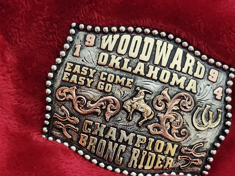 Bronc Riding X~Treme Rodeo Champion Trophy Buckle☆WOODWARD OKLAHOM☆1994 ...