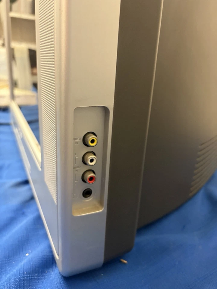 Philips 21PT5006/79 52cm CRT TV Retro Gaming Television YPbPr Vintage - image 4 of 4