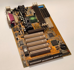 PCパーツ ジャンク Shuttle AB61 440BX Slot1 ATXマザーボード