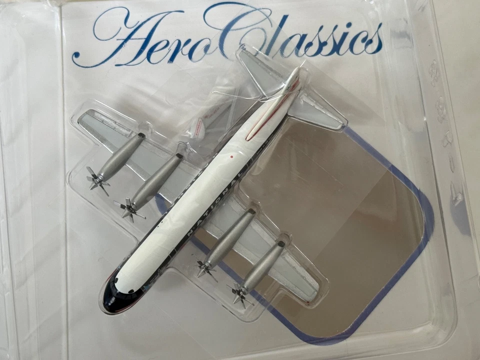 Aeroclassics 1/400 scale National Airlines L-188 Electra-MIB with Boarding Stair - Image 3 of 4