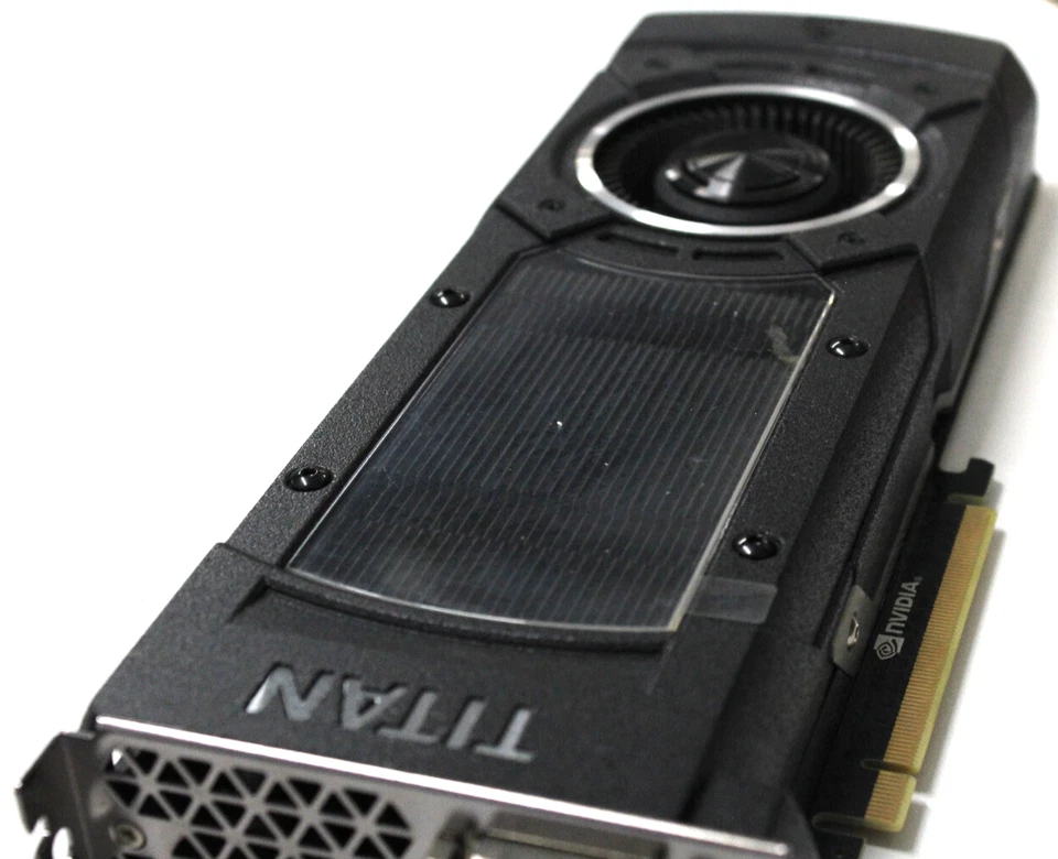 NVIDIA GTX Titan X 12GB GDDR5 GPU Graphics Card - Gaming MAXWELL GM200 🇨🇦 Foto 4 de 4