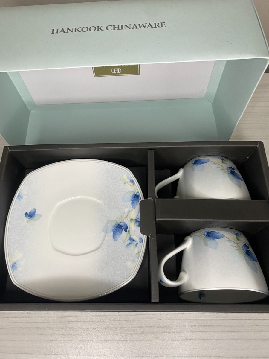 Hankook Chinaware Fine Bone China Set of Two Teacups and Saucers