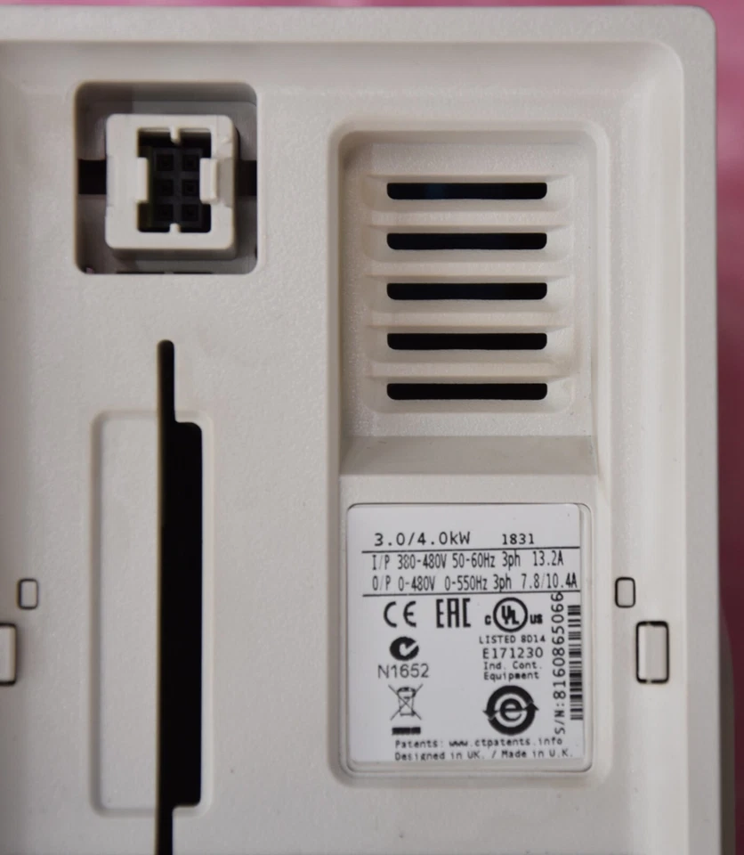 Control Techniques / Unidrive M702-034 00078 A / NIDEC Frequenzumformer 3/4,0kW - Bild 3 von 4