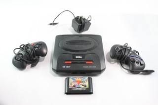 Sega Mega Drive II W/ Controllers Working