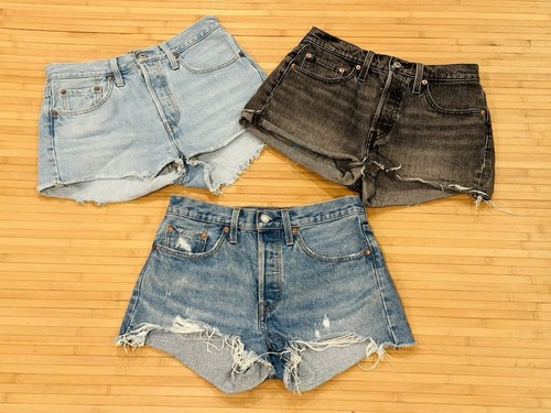 Levi’s 501 Button Fly Distressed Cut Off Denim Jeansshorts 3 Paar Paket 26 - 27