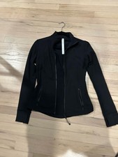 Lululemon Atethlic Gym Jacket Size 6. NWOT
